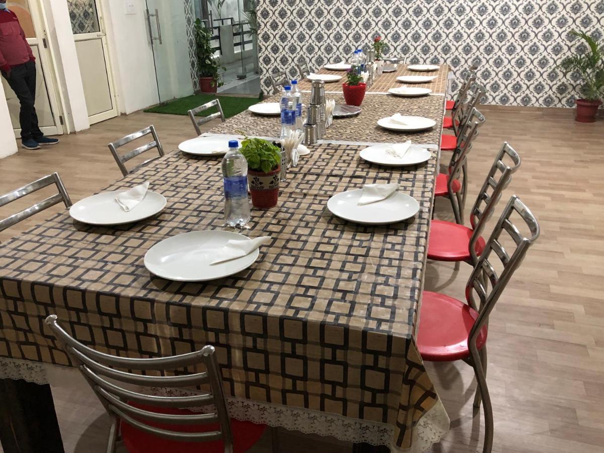 The Rejoice Hotel & Guesthouse Greater Noida Exteriör bild